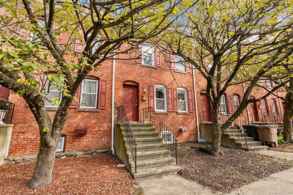 Photo of 18 Brown Avenue #22, Stamford, CT 06902 (MLS # 24136810)