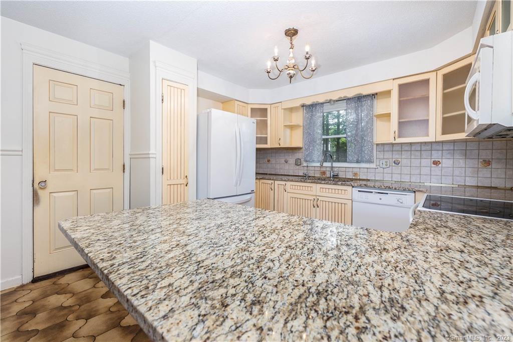 18 Seneca Road, Plainville, Connecticut image 4
