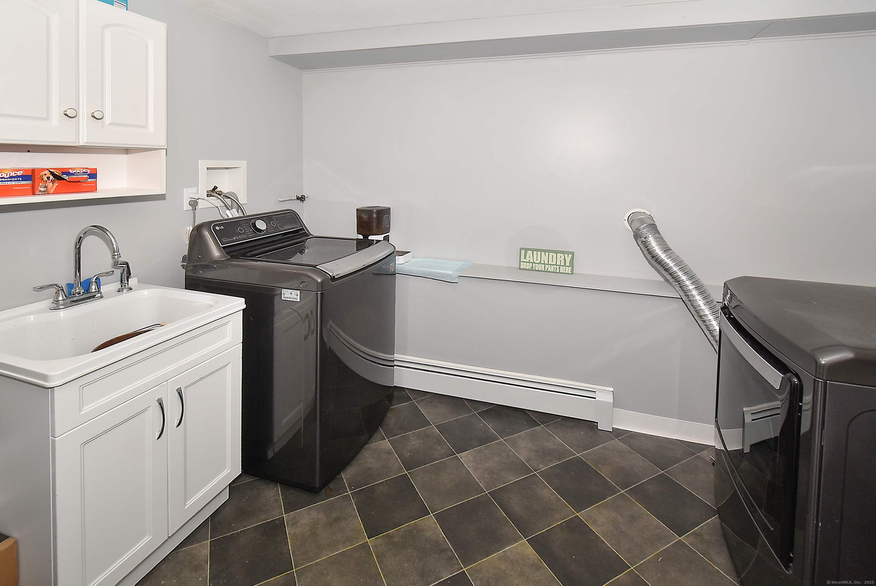 96 College Drive, East Hartford, Connecticut image 18