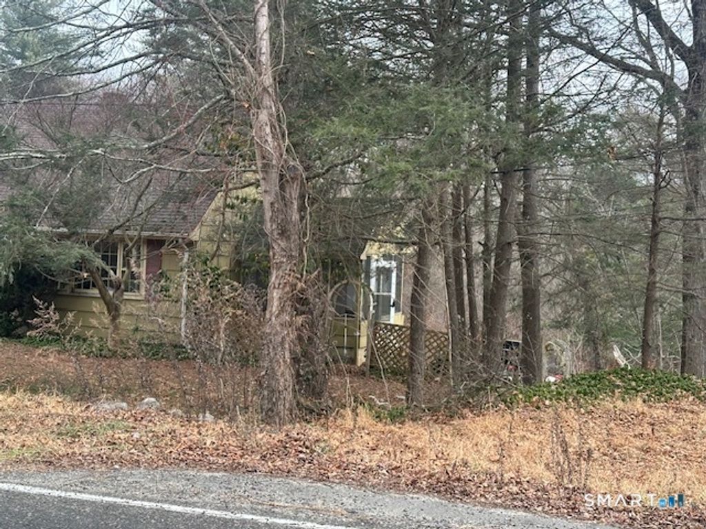 Photo of 602 Fan Hill Road, Monroe, CT 06468 (MLS # 24148905)