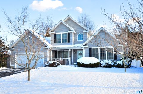 Photo of 35 Wettleson Avenue, West Hartford, CT 06107 (MLS # 24149895)