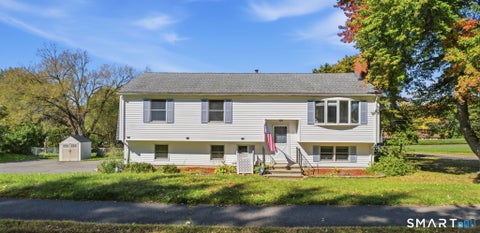 Photo of 7 Chatham Drive, Meriden, CT 06451 (MLS # 24212075)