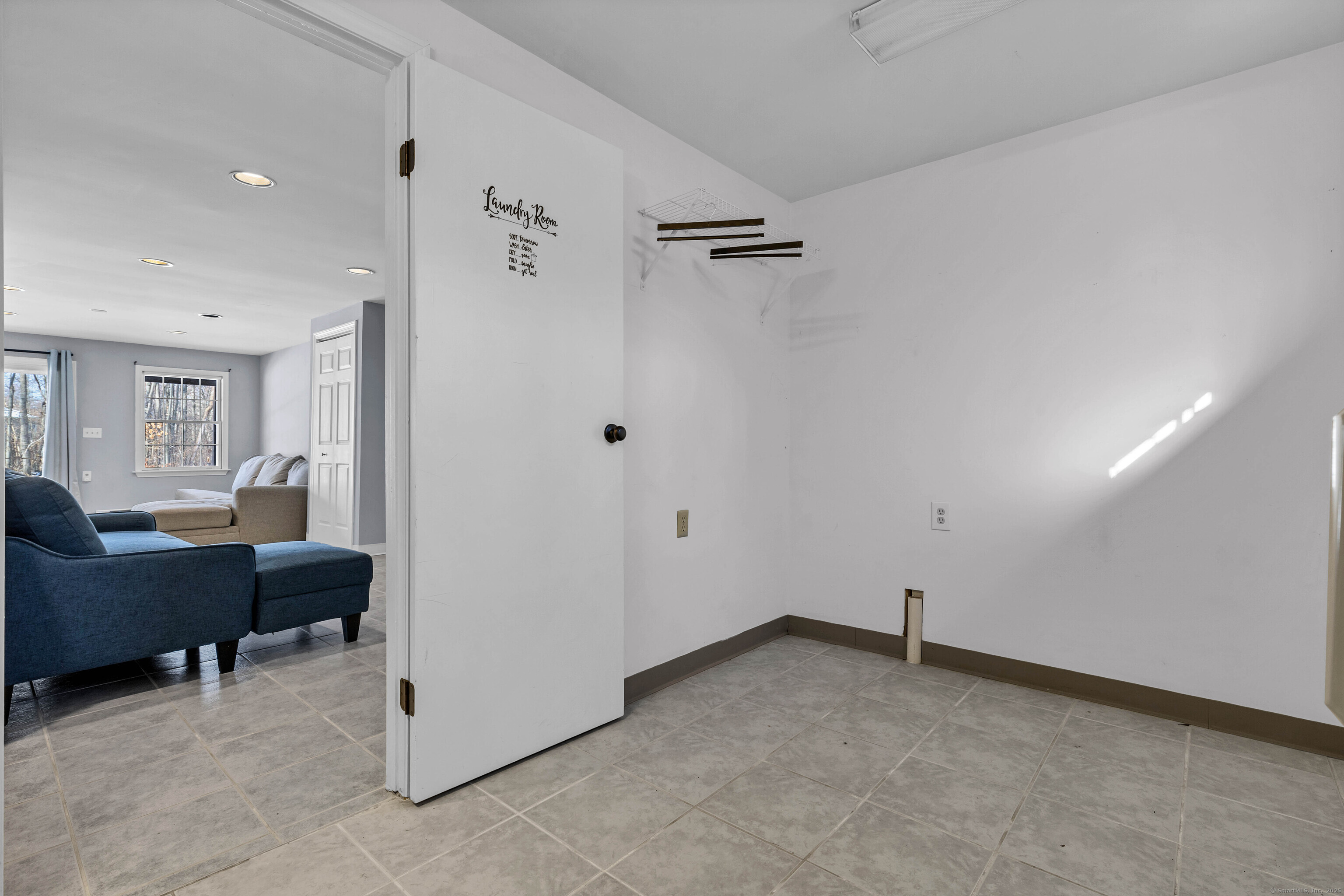 13 Holt Street #APT 2, Plymouth, Connecticut image 26