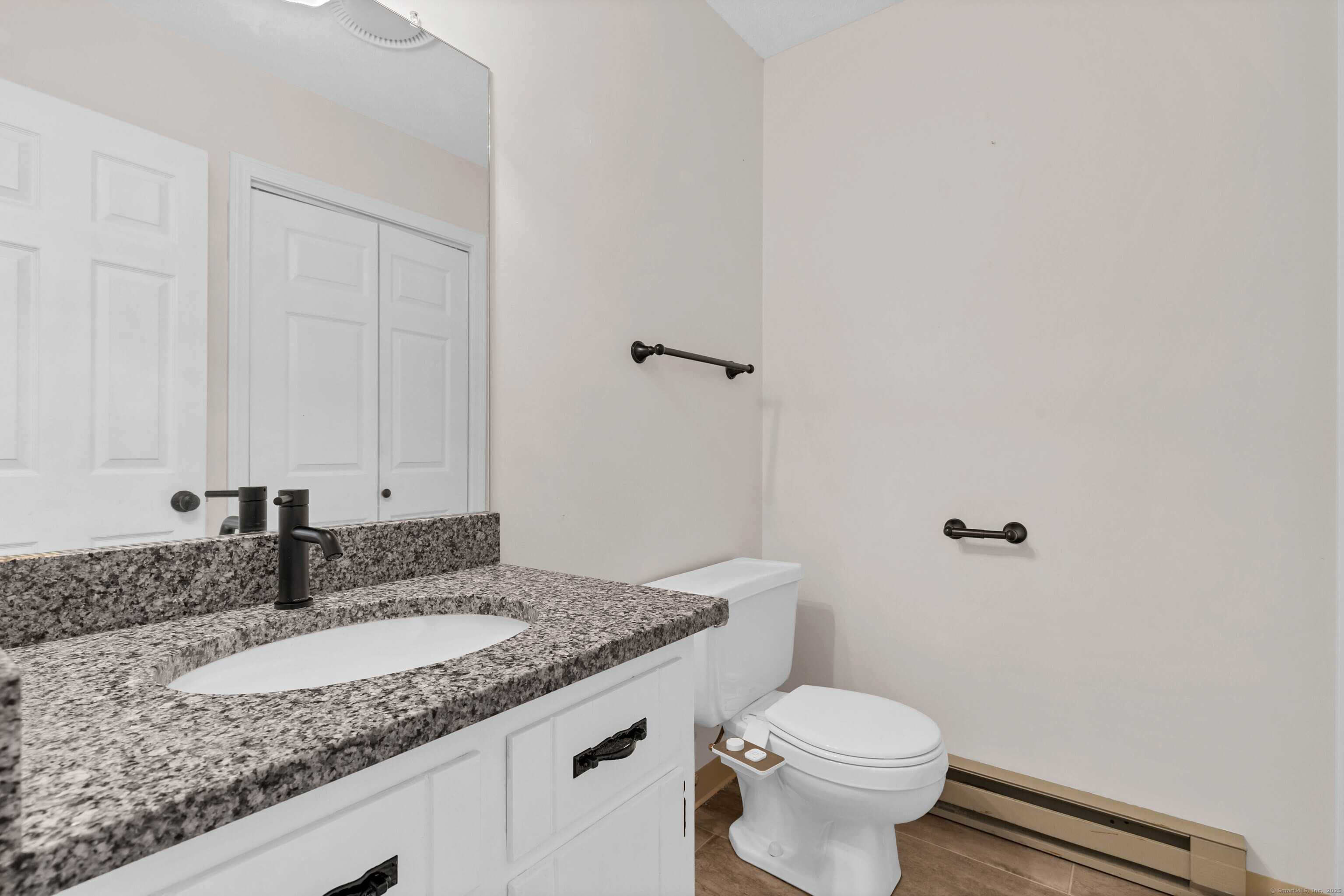 13 Holt Street #APT 2, Plymouth, Connecticut image 14