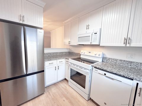 Tiny photo for 2 West Avenue #APT 5, Norwalk, CT 06854 (MLS # 24143391)