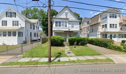 Property for Sale at Bushnell Street, Hartford, Connecticut - Bedrooms: 6 
Bathrooms: 2 
Rooms: 10  - $299,925