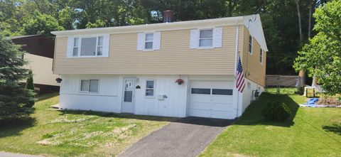 Single Family Residence in Waterbury CT 202 New Haven Avenue.jpg