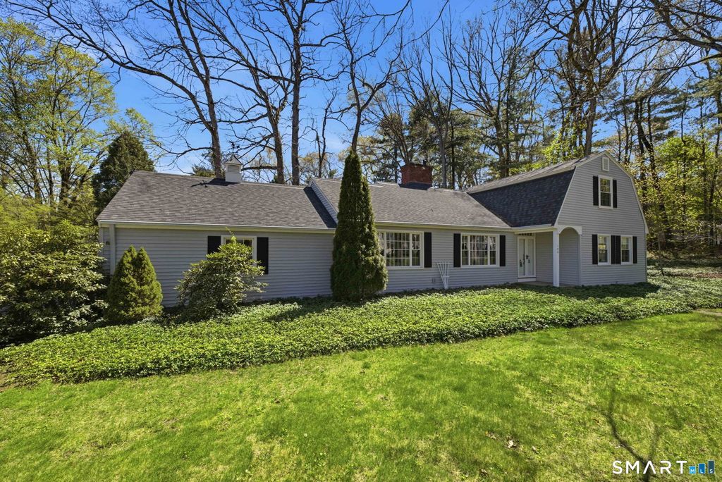 Photo of 100 Surrey Lane, Glastonbury, CT 06033 (MLS # 24171188)