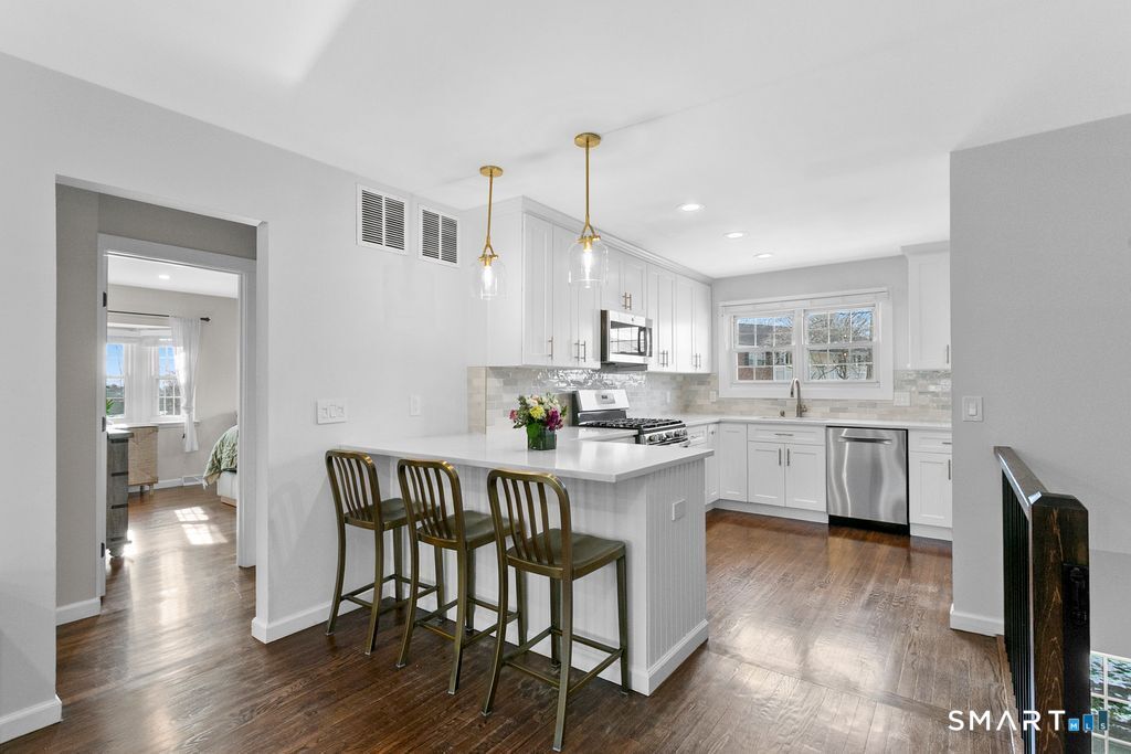 Photo of 245 Unquowa Road #Apt 2, Fairfield, CT 06824 (MLS # 24150682)