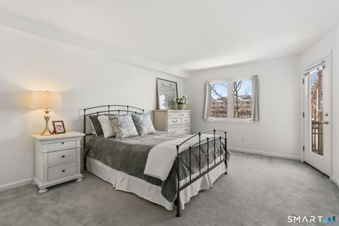 Tiny photo for 3250 Fairfield Avenue #APT 302, Bridgeport, CT 06605 (MLS # 24160872)