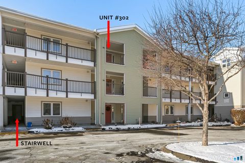 Tiny photo for 3250 Fairfield Avenue #APT 302, Bridgeport, CT 06605 (MLS # 24160872)