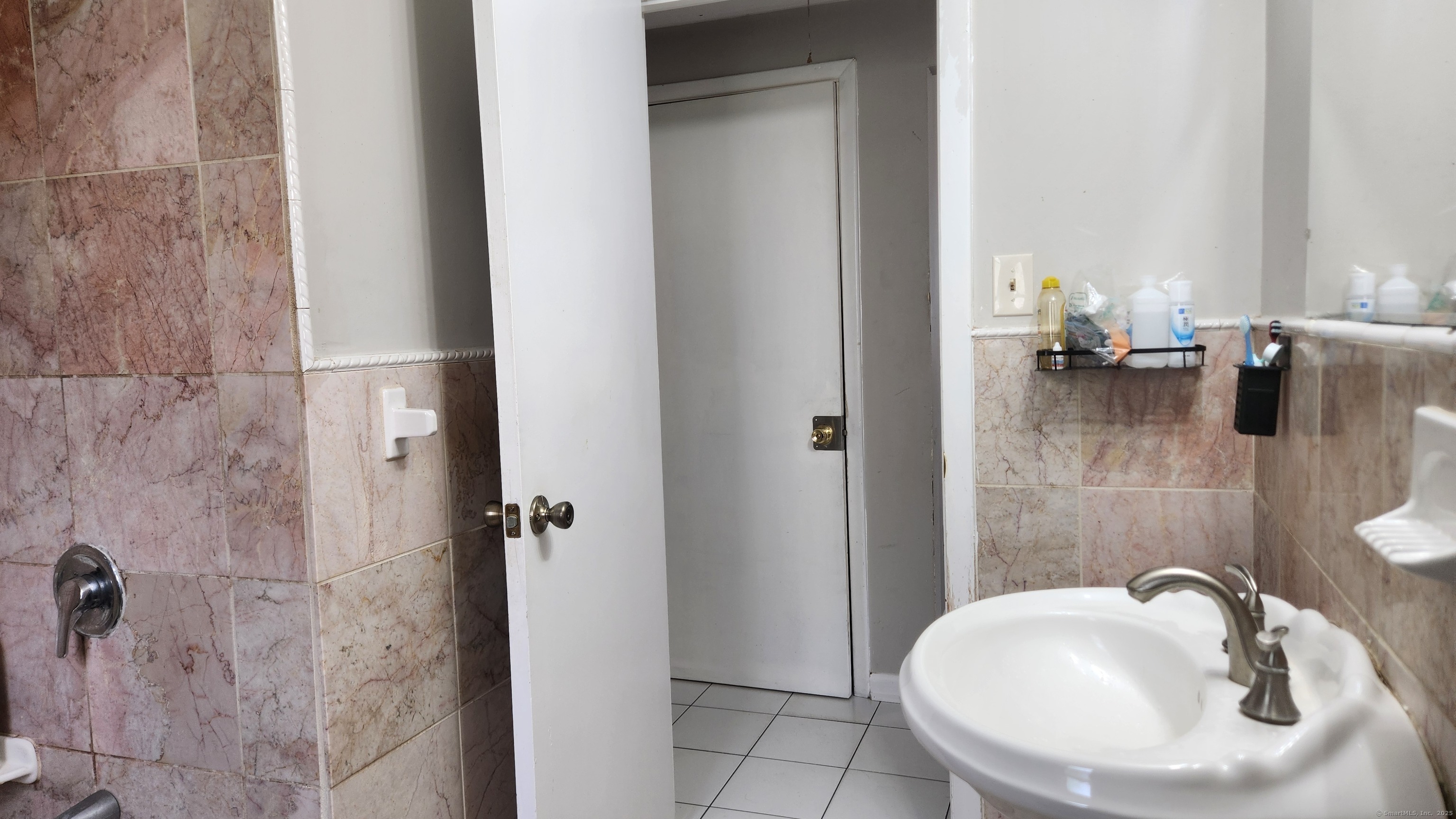 65 Reservoir Avenue, Meriden, Connecticut image 10
