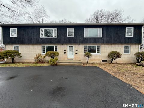 Photo of 164 Sycamore Street #1R, Bristol, CT 06010 (MLS # 24163116)
