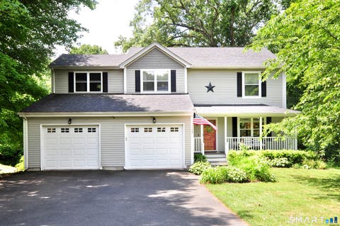 Photo of 11 Spice Bush Lane, Bloomfield, CT 06002 (MLS # 24186331)