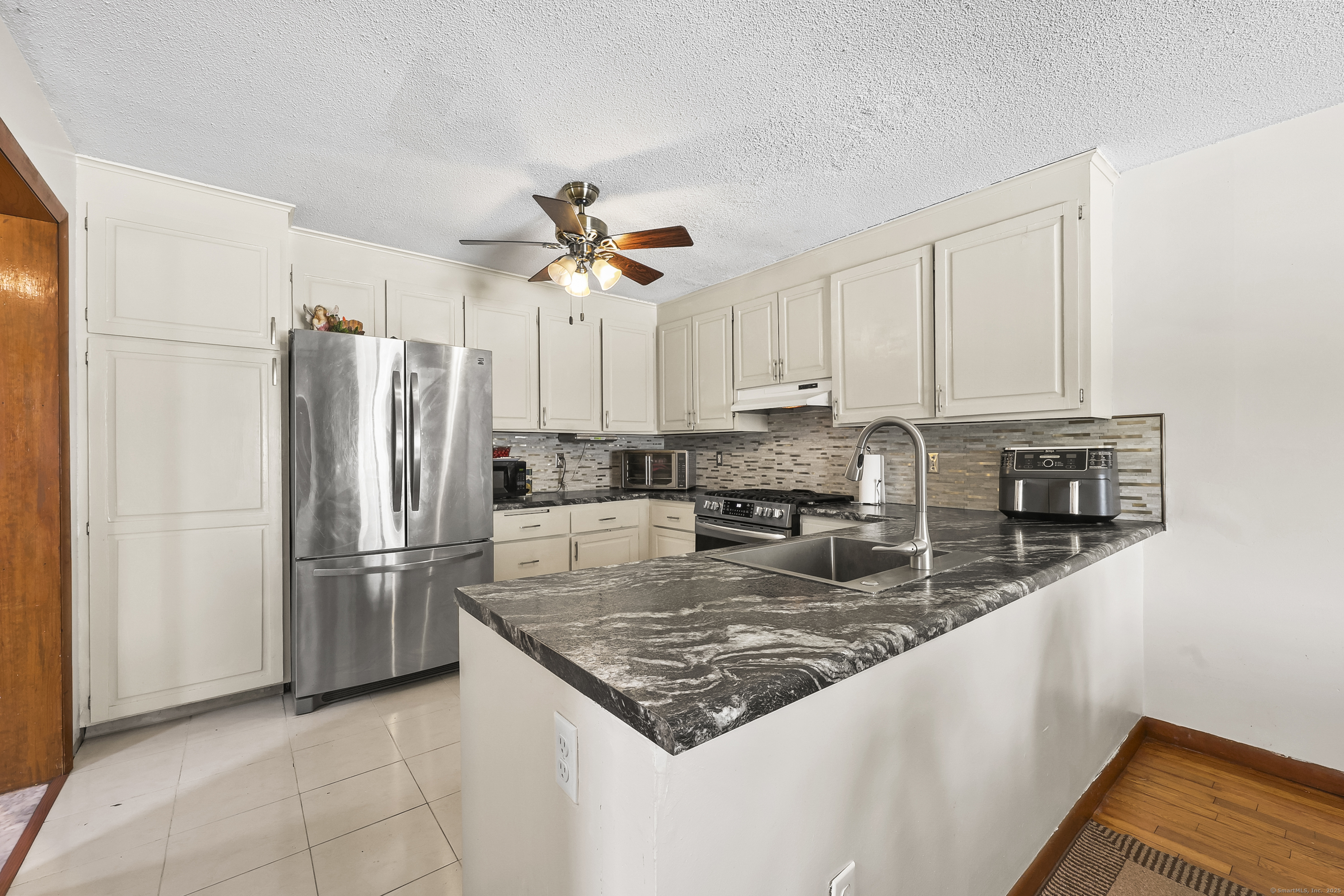 3 Jeffrey Alan Drive