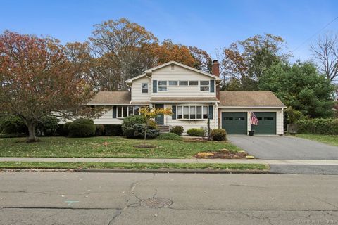 55 Grove Road North Haven CT 06473