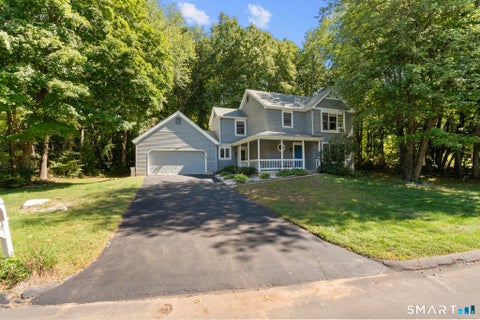 Photo of 10 Quail Run, Bloomfield, CT 06002 (MLS # 24208835)