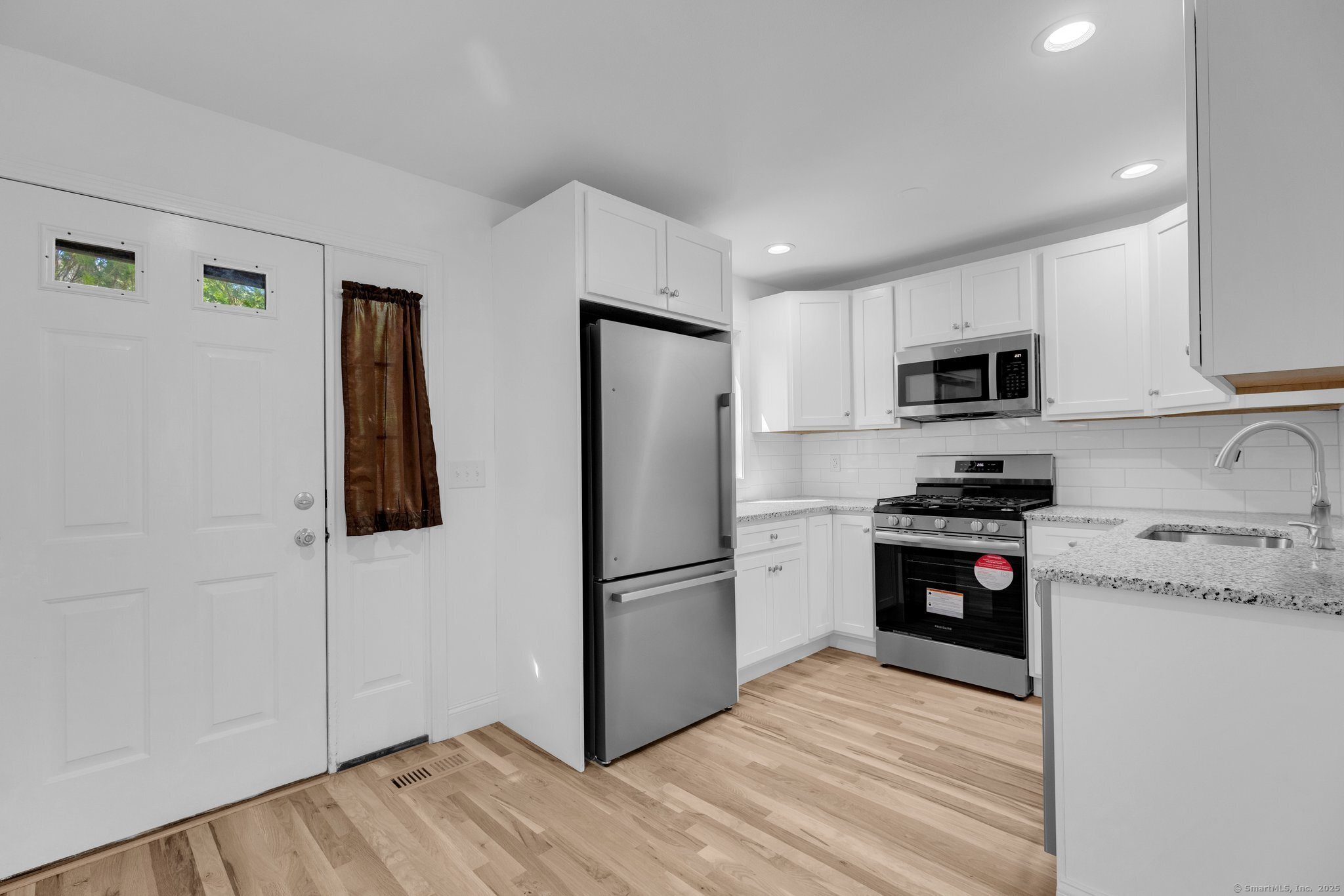 204 New Haven Avenue #8F, Derby, Connecticut image 3
