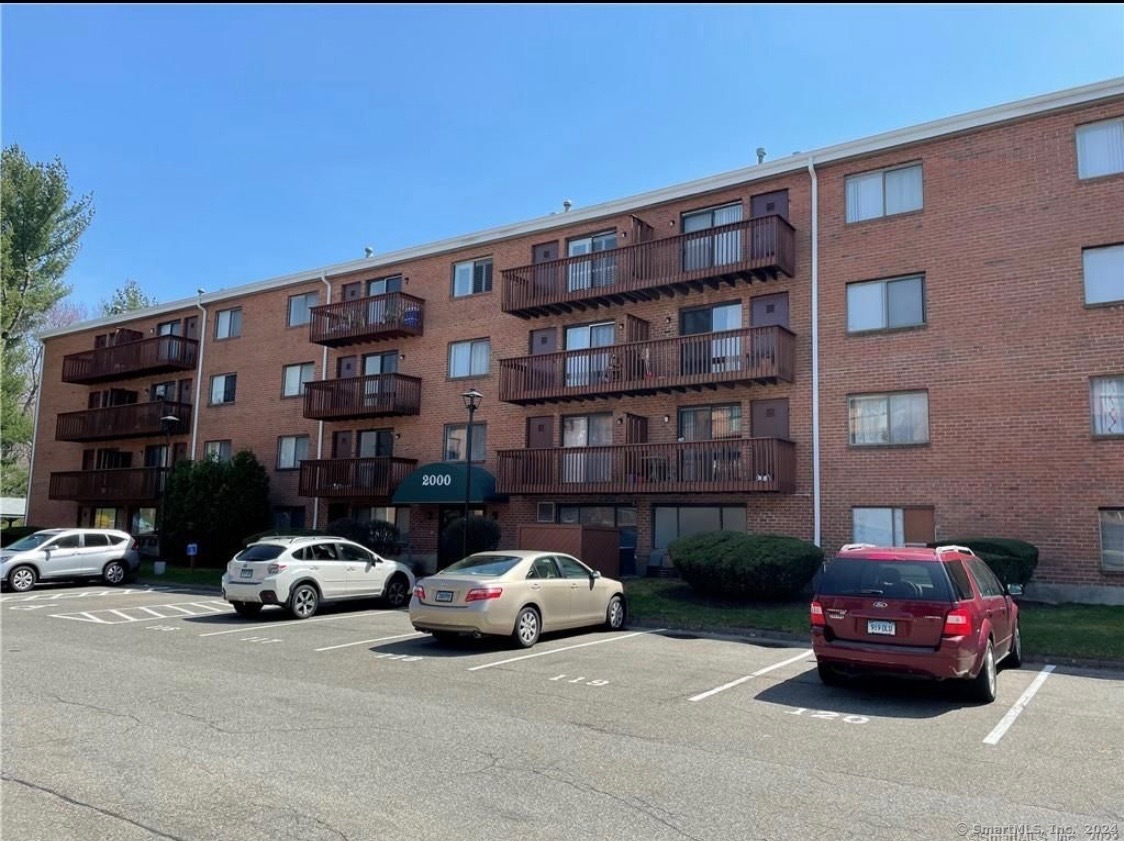 2408 Harbor View Drive 2408, Rocky Hill, Connecticut - 1 Bedrooms  
1 Bathrooms  
3 Rooms - 