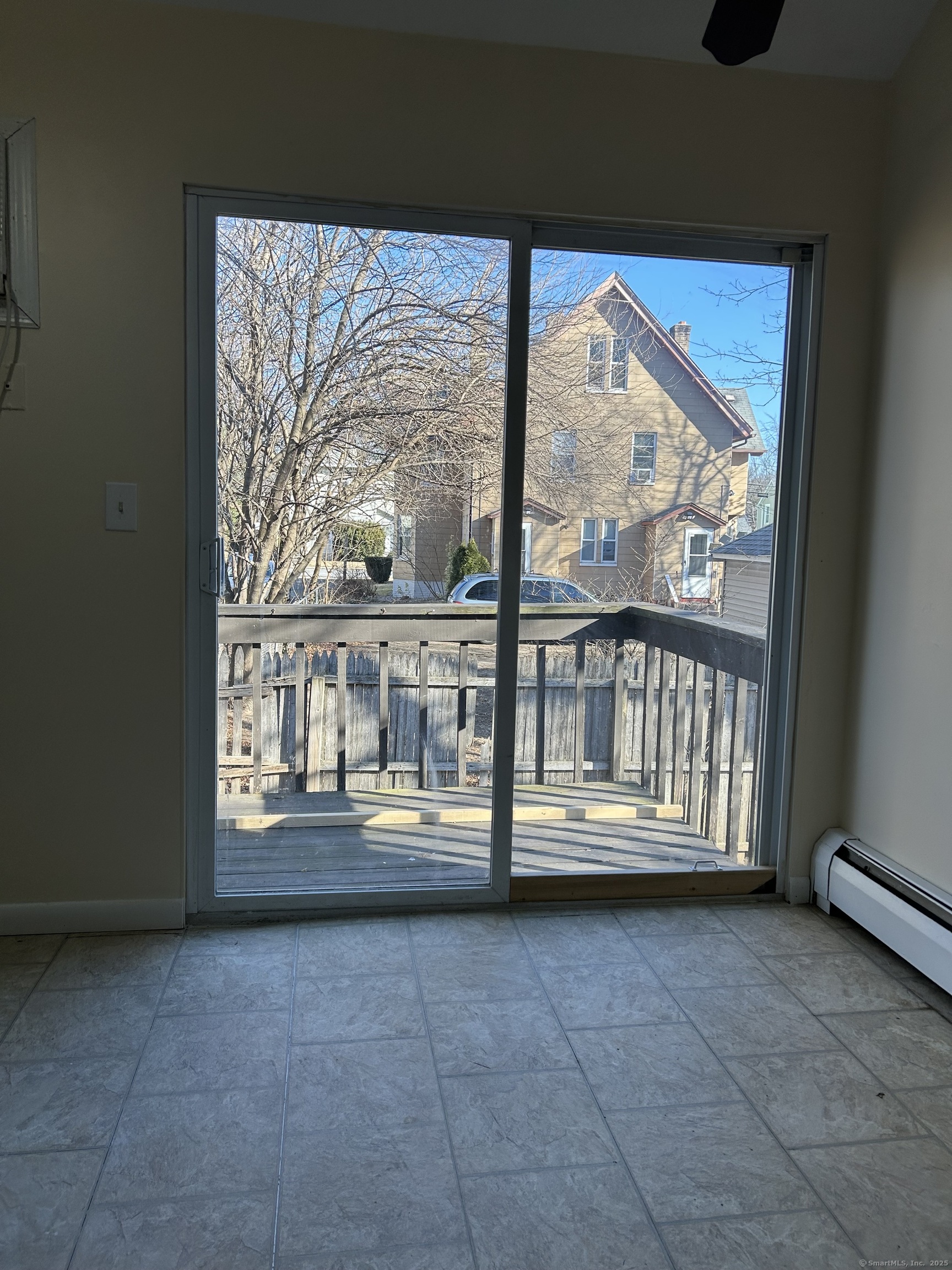 East Hartford, Connecticut 06108, United States, 1 Bedroom Bedrooms, ,2 BathroomsBathrooms,Residential,Pending,18307