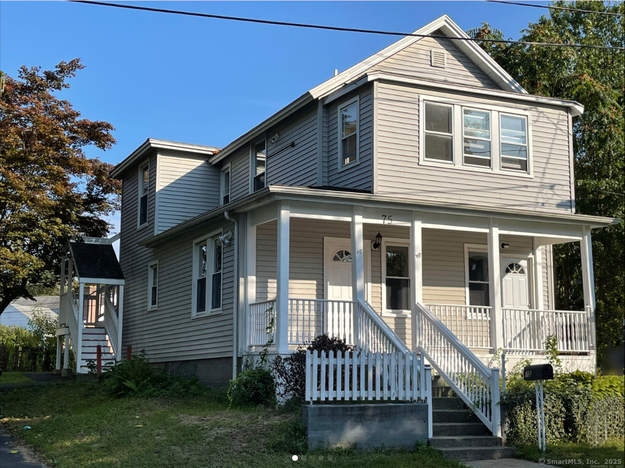 Grove Street, Ansonia, Connecticut - 3 Bedrooms  
2 Bathrooms  
8 Rooms - 