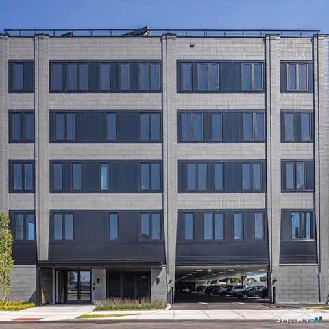 Tiny photo for 78 Unquowa Place, Fairfield, CT 06824 (MLS # 24151044)