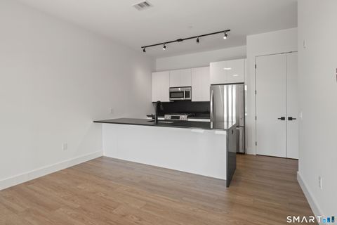 Tiny photo for 78 Unquowa Place, Fairfield, CT 06824 (MLS # 24151044)