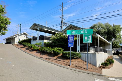 Tiny photo for 279 New Haven Avenue #APT E, Milford, CT 06460 (MLS # 24146653)