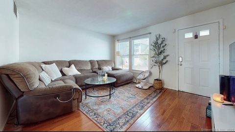 Tiny photo for 279 New Haven Avenue #APT E, Milford, CT 06460 (MLS # 24146653)