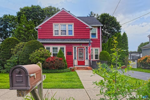 Photo of 30 Lincoln Street, West Haven, CT 06516 (MLS # 24205400)