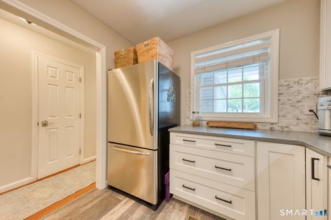 Tiny photo for 797 Long Hill Road #APT B, Middletown, CT 06457 (MLS # 24150470)