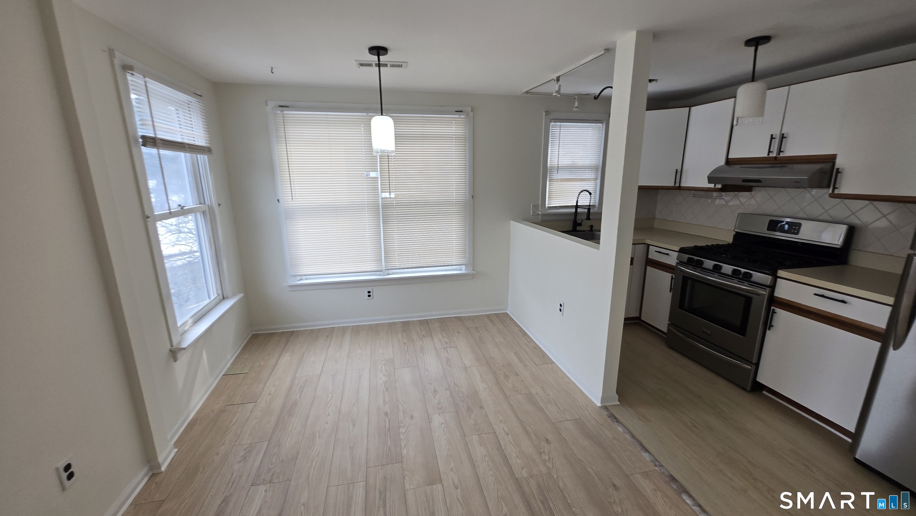 1150 Whitney Avenue APT 5