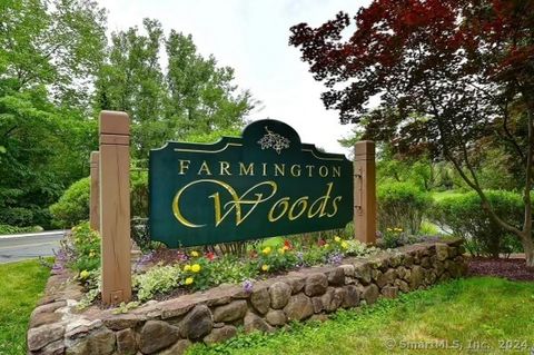 Photo of 24 Maple Lane #24, Avon, CT 06001 (MLS # 24028743)