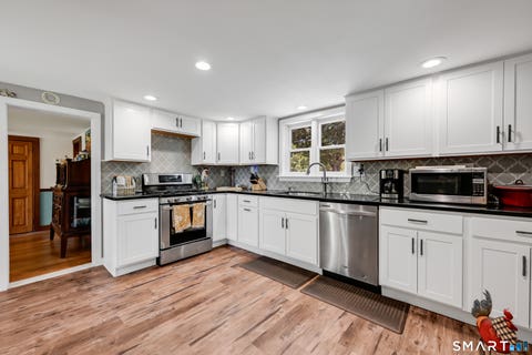 Tiny photo for 820 Hartford Turnpike, Vernon, CT 06066 (MLS # 24201766)