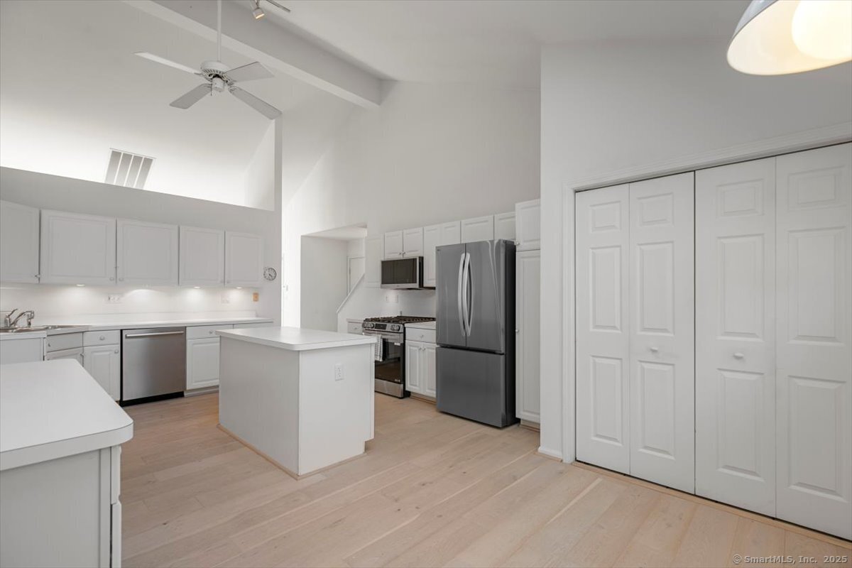 39 L Hermitage Drive 39