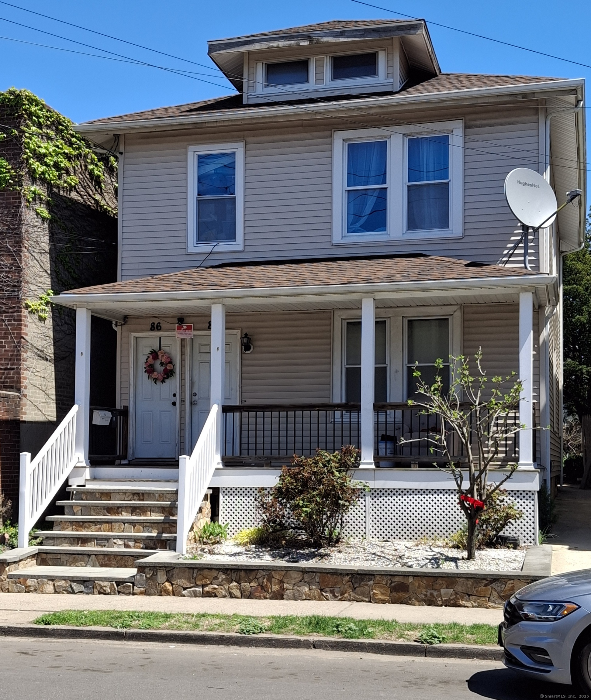 Property for Sale at Dewey Street, Bridgeport, Connecticut - Bedrooms: 4 
Bathrooms: 2 
Rooms: 8  - $429,900