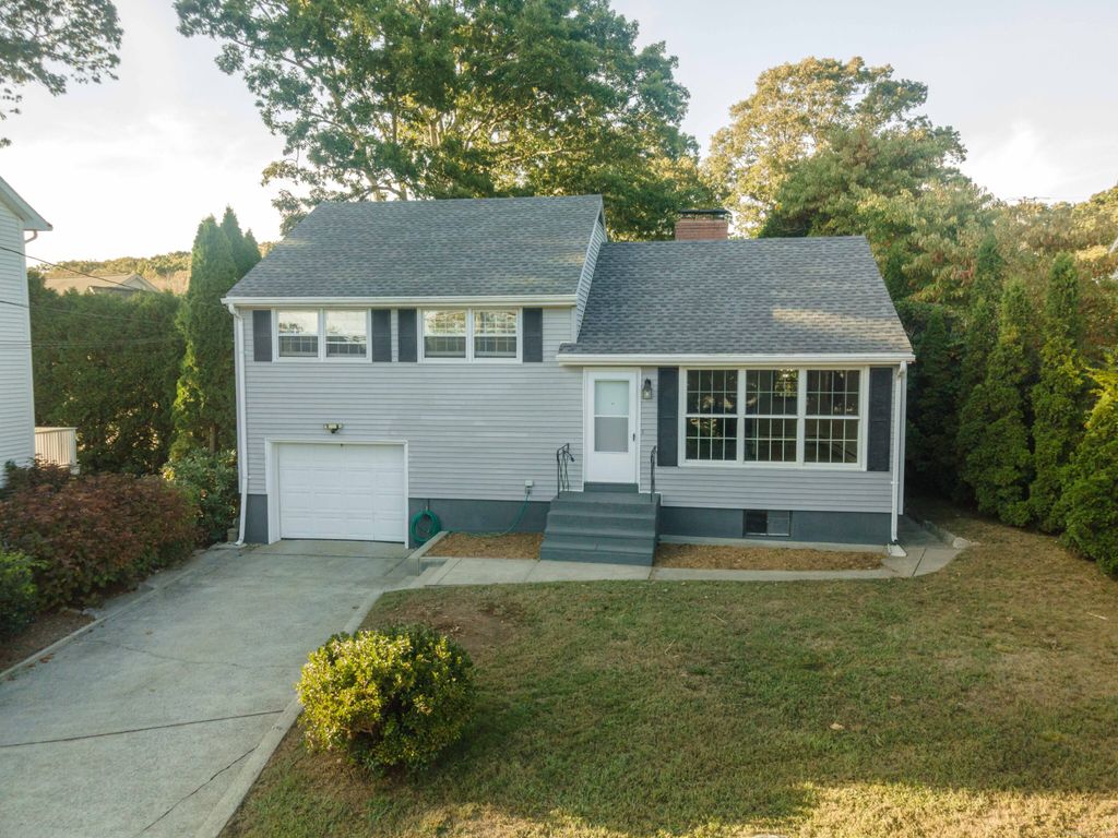 Photo of 895 Shennecossett Road, Groton, CT 06340 (MLS # 24132246)