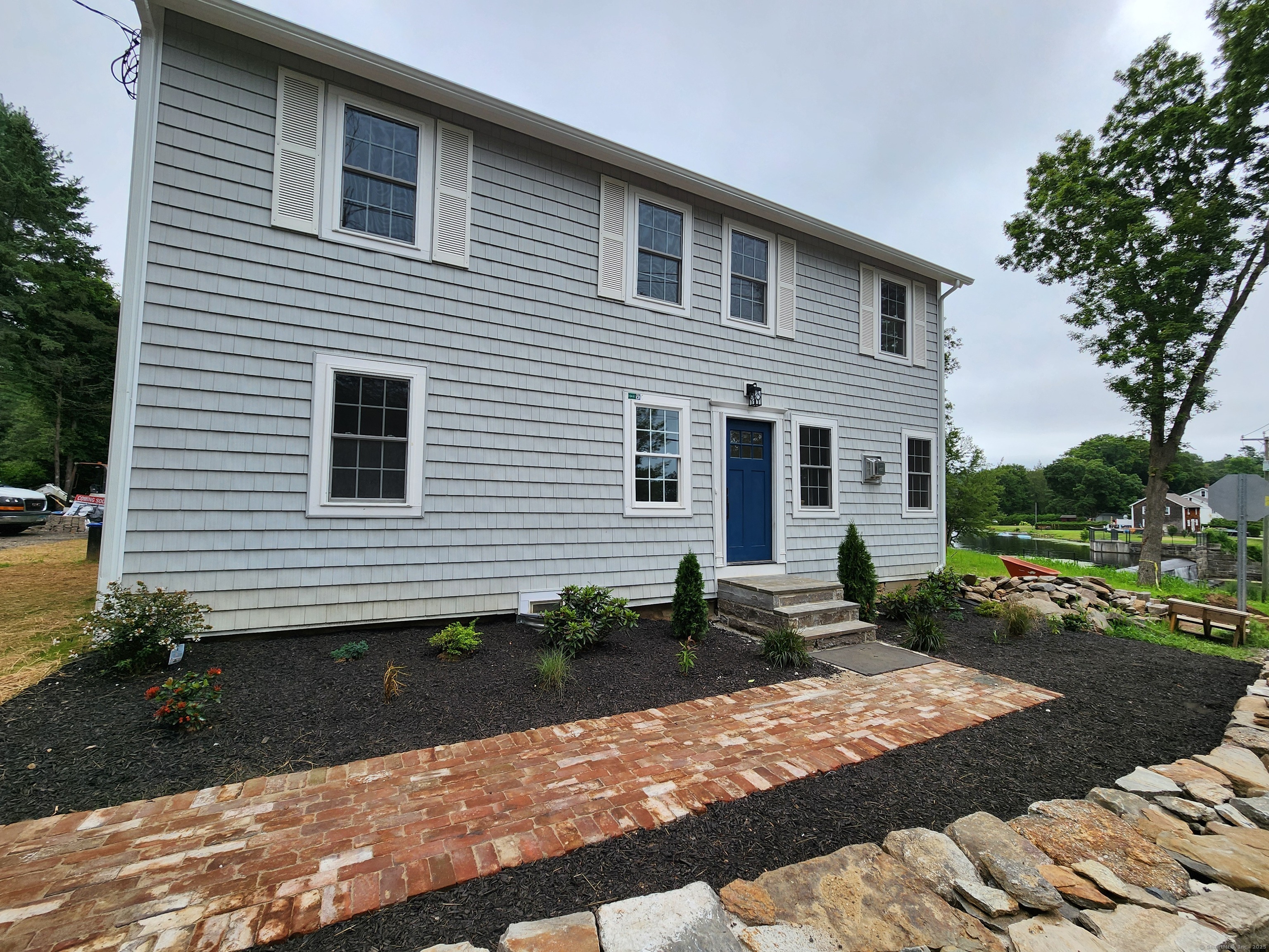 154 Falls Road