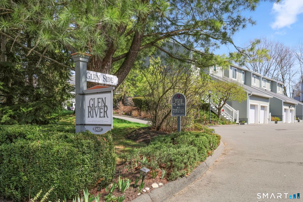Photo of 105 Glen Side #105, Wilton, CT 06897 (MLS # 24159862)