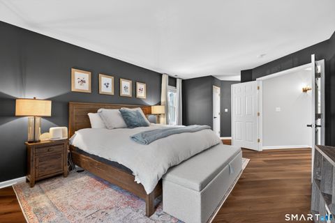 Tiny photo for 5 Greystone #5, Shelton, CT 06484 (MLS # 24156463)