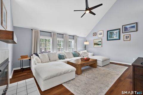 Tiny photo for 5 Greystone #5, Shelton, CT 06484 (MLS # 24156463)