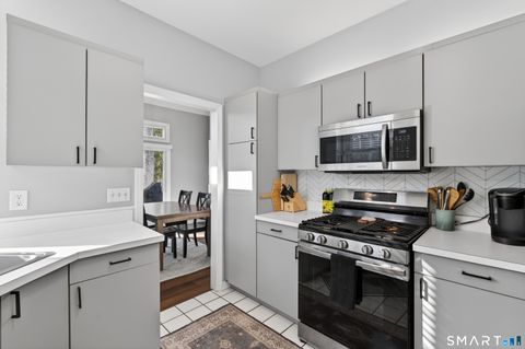 Tiny photo for 5 Greystone #5, Shelton, CT 06484 (MLS # 24156463)