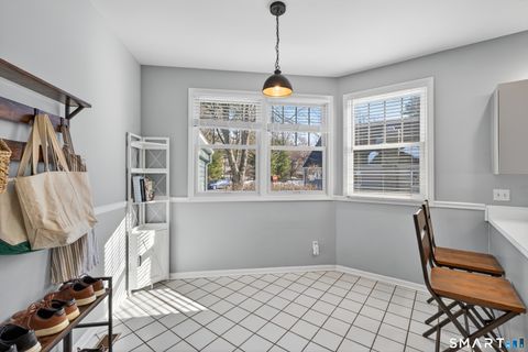 Tiny photo for 5 Greystone #5, Shelton, CT 06484 (MLS # 24156463)