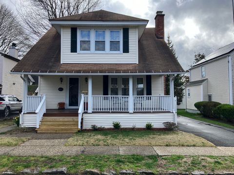 Single Family Residence in Stratford CT 465 Woodstock Avenue.jpg