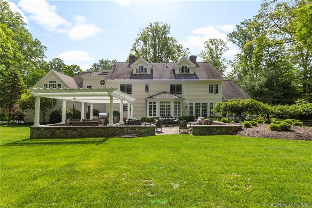 Photo of 9 Zak Hill Drive, Woodbridge, CT 06525 (MLS # 24144334)