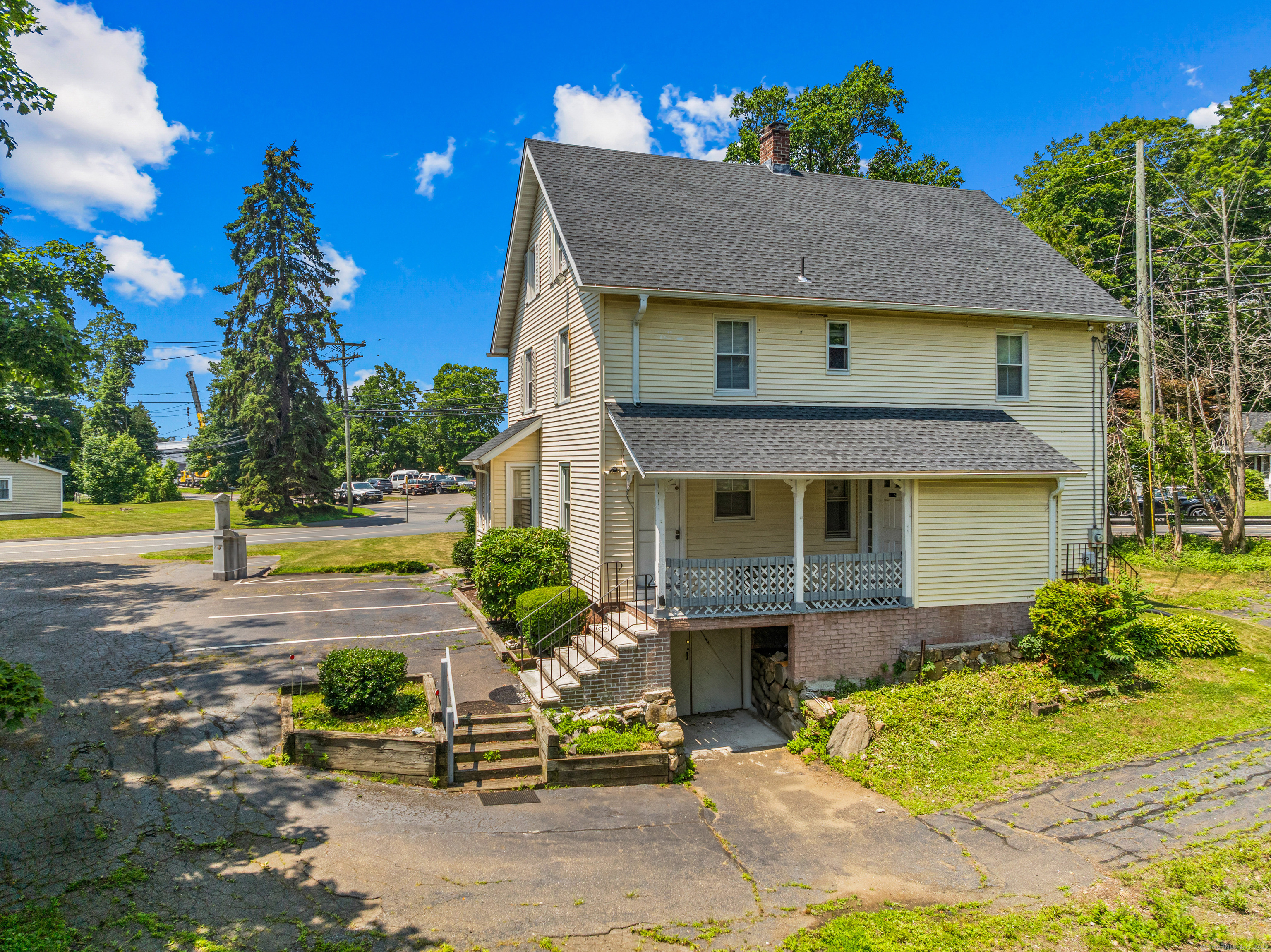 85 School Ground Road