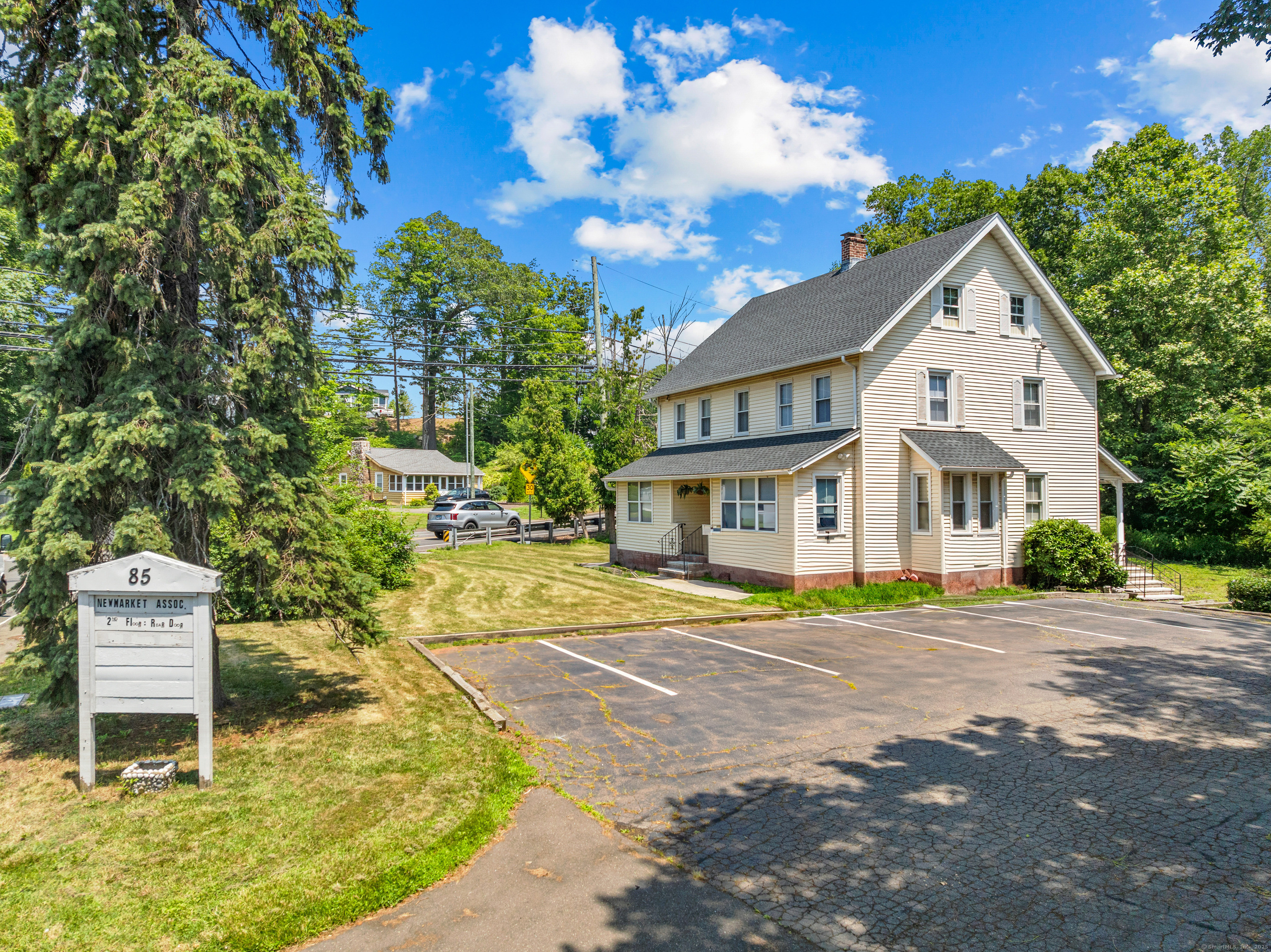 85 School Ground Road