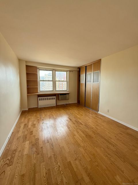 Tiny photo for 444 Bedford Street #APT 4R, Stamford, CT 06901 (MLS # 24133444)