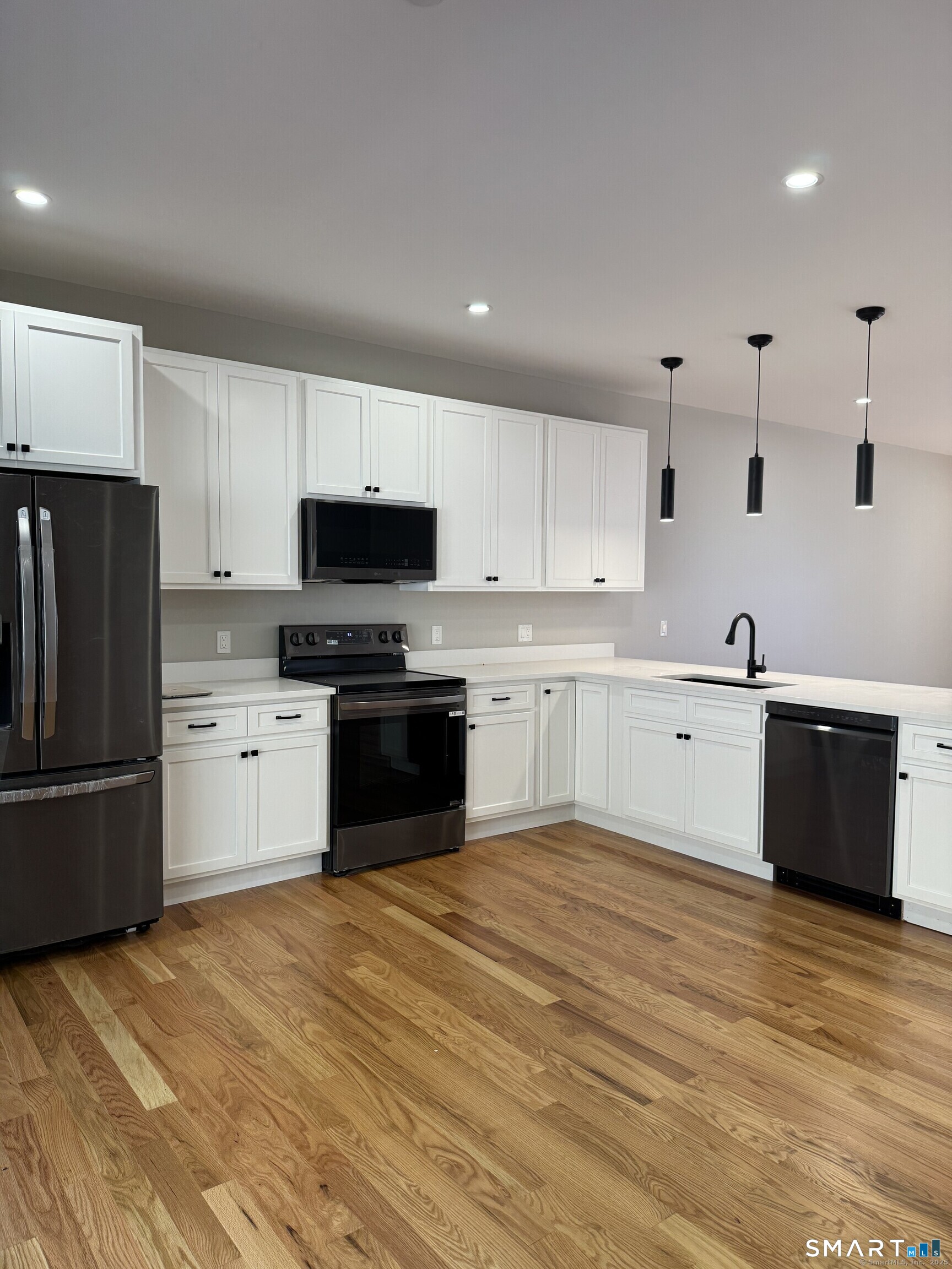 243 Echo Lake Road B9