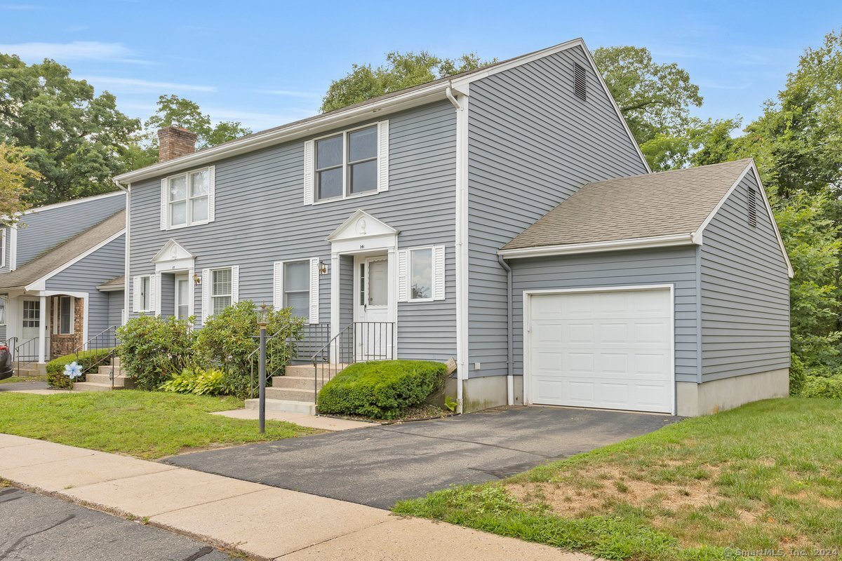 Rental Property at 141 Brighton Circle 141, Windsor, Connecticut - Bedrooms: 2 
Bathrooms: 2 
Rooms: 5  - $2,250 MO.